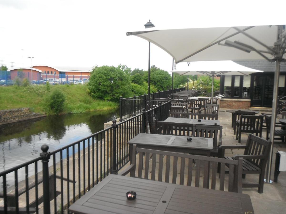 Boat & Horses Inn Oldham Eksteriør bilde