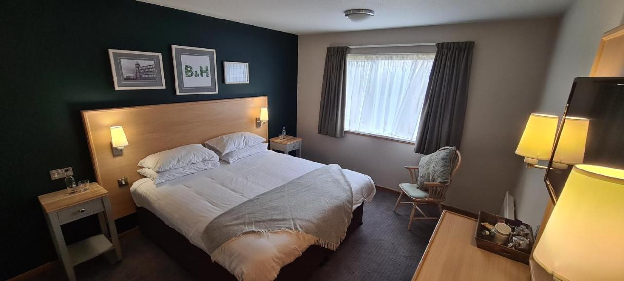 Boat & Horses Inn Oldham Eksteriør bilde