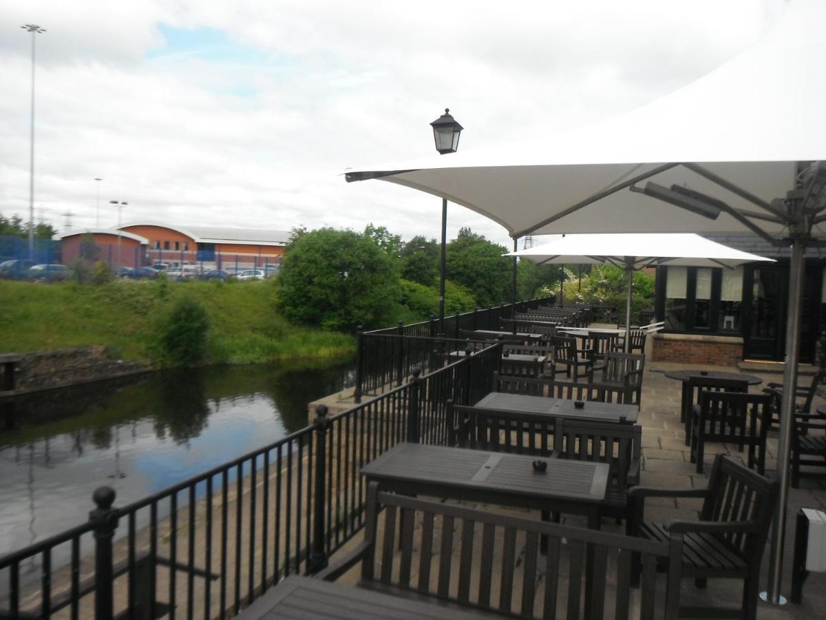 Boat & Horses Inn Oldham Eksteriør bilde