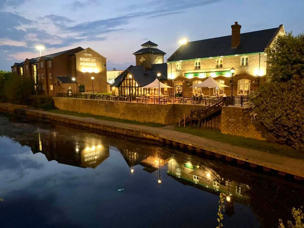Boat & Horses Inn Oldham Eksteriør bilde
